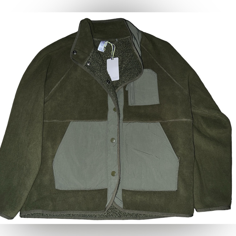 NWT te Verde green Faux Fur Fleece jacket size large